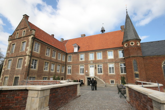 Burg Hülshoff, nach fast 600 Jahren nicht mehr im Familienbesitz. Foto: Monika Gemmer
